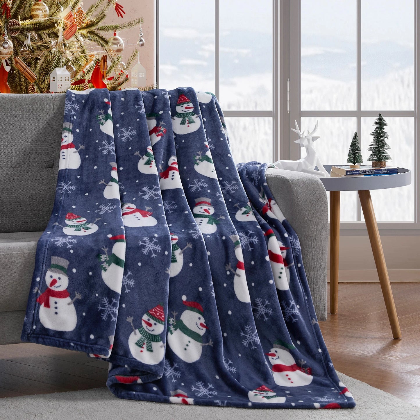 Kate Aurora "Bundled Up" Ultra Soft & Plush Christmas Blanket